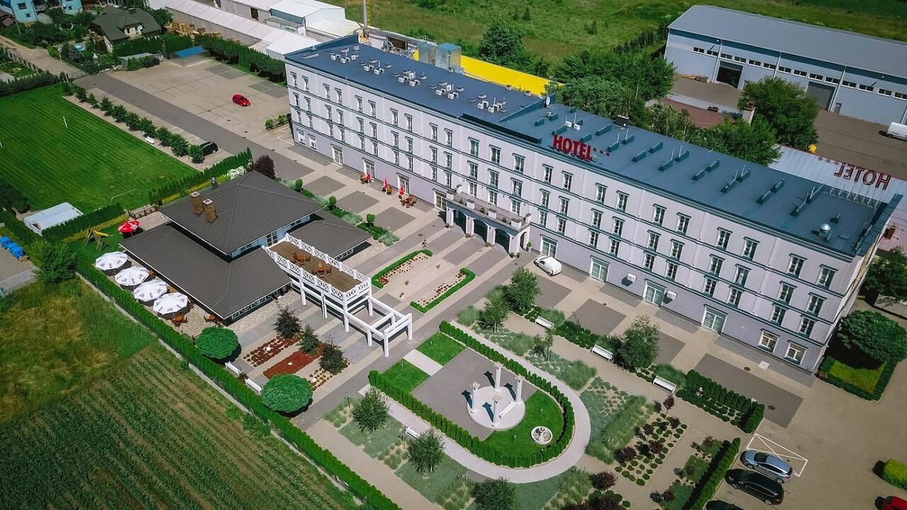 Отель Hotel Lamberton Олтажев-5