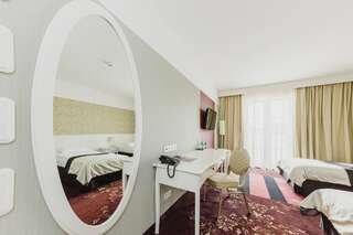 Отель Hotel Lamberton Олтажев Стандартный двухместный номер с 1 кроватью-3